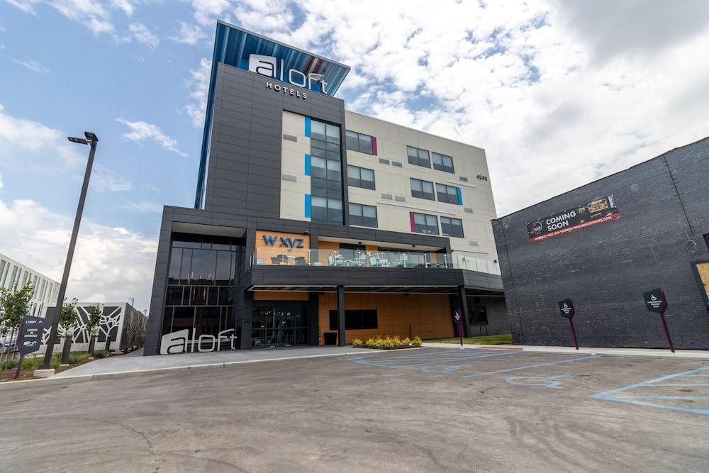 Aloft St. Louis Cortex Exterior photo