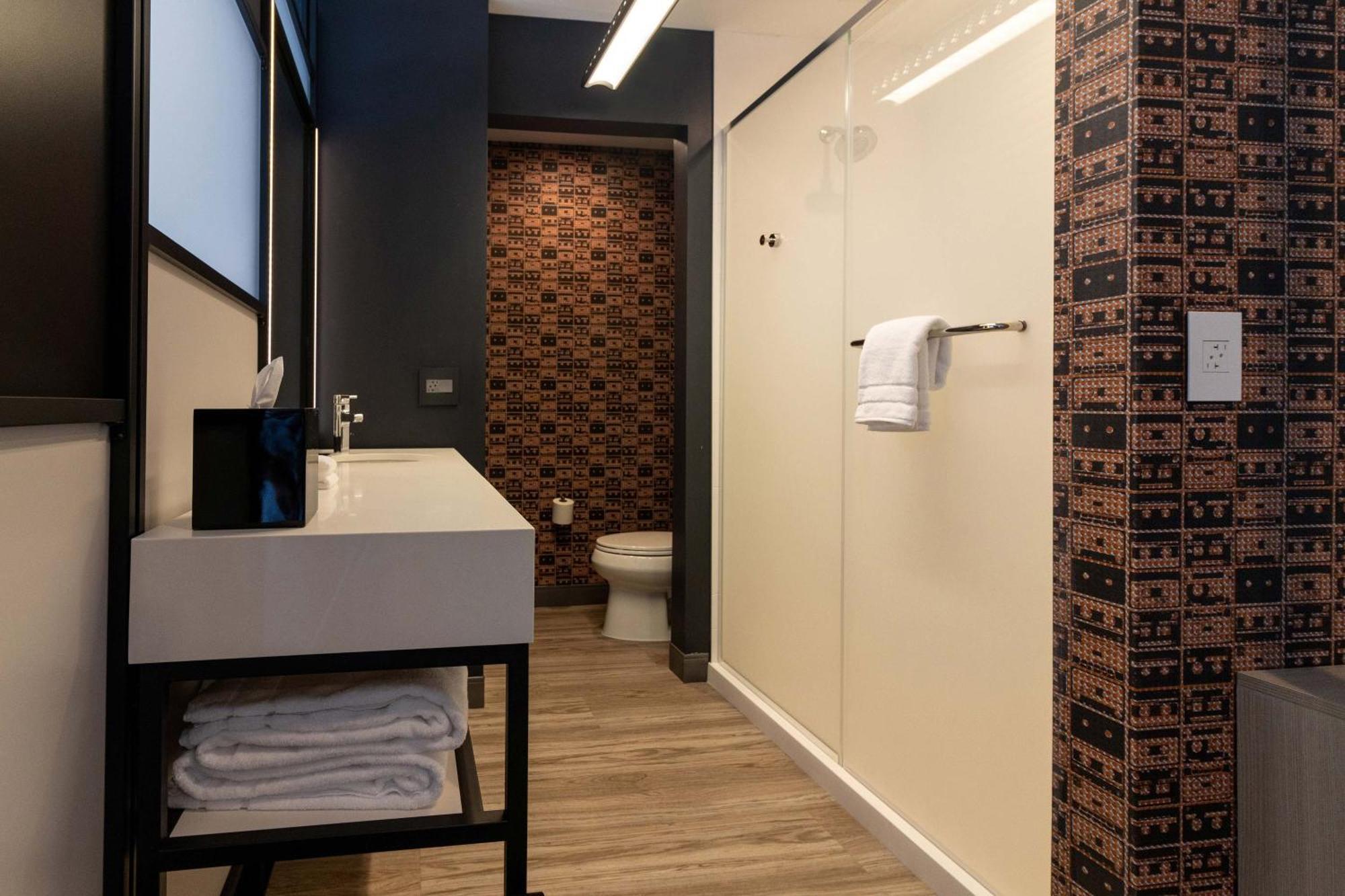 Aloft St. Louis Cortex Exterior photo